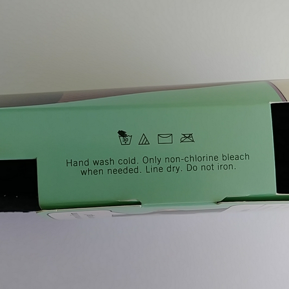 NWT Love Your Assets Tights - Picture 5 of 7